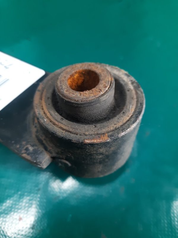 Рычаг задней подвески поперечный верхний MITSUBISHI OUTLANDER 03-07 Внедорожник 2.4 4G69