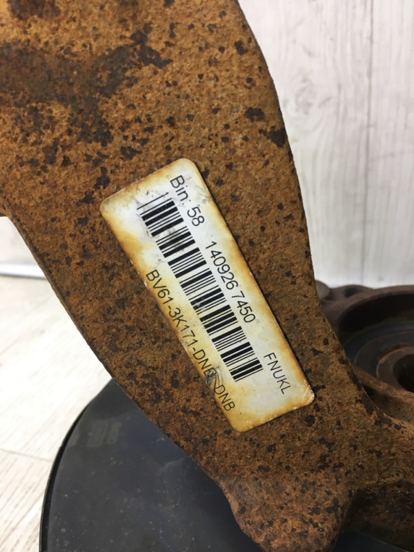 Кулак поворотный передний левый FOCUS 10-18 2014 BK 2.0 XQDA