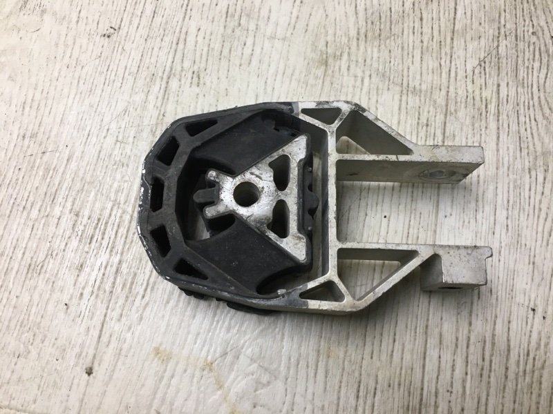 Подушка двигателя нижняя FOCUS 10-18 2014 BK 2.0 XQDA