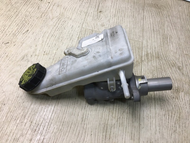 Главный тормозной цилиндр FORD FOCUS 10-18 2014 BK 2.0 XQDA EV6Z-2140-A Б/У