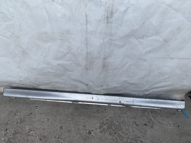 Накладка порога наружная правая SUBARU FORESTER SG 02-07 Б/У