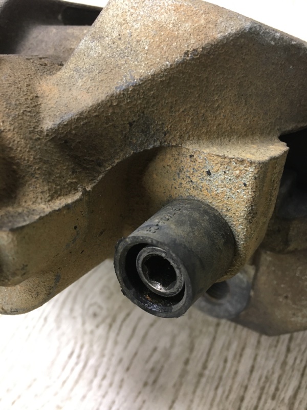 Суппорт тормозной передний правый FOCUS 10-18 2014 BK 2.0 XQDA