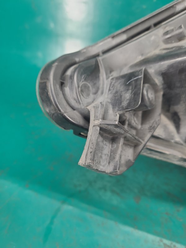 Фара правая OUTLANDER XL 05-13 2006 Внедорожник 3.0 6B31 Фара правая OUTLANDER XL 05-13 2006 Внедорожник 3.0 6B31