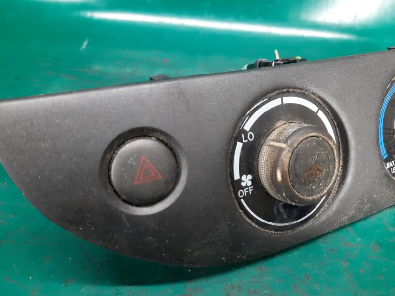Блок управления печкой TOYOTA CAMRY 30 02-06 Седан 2.4 2AZFE
