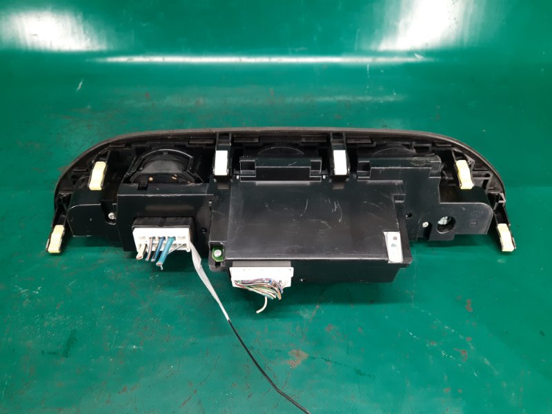 Блок управления печкой CAMRY 30 02-06 2005 Седан 2.4 2AZFE