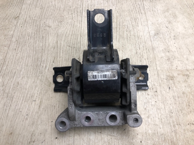 Запчасть подушка двигателя JEEP COMPASS 06-16 2014 MK49 2.0 ECN 5105489AH Б/У Подушка двигателя JEEP COMPASS 06-16 2014 MK49 2.0 ECN 5105489AH Б/У