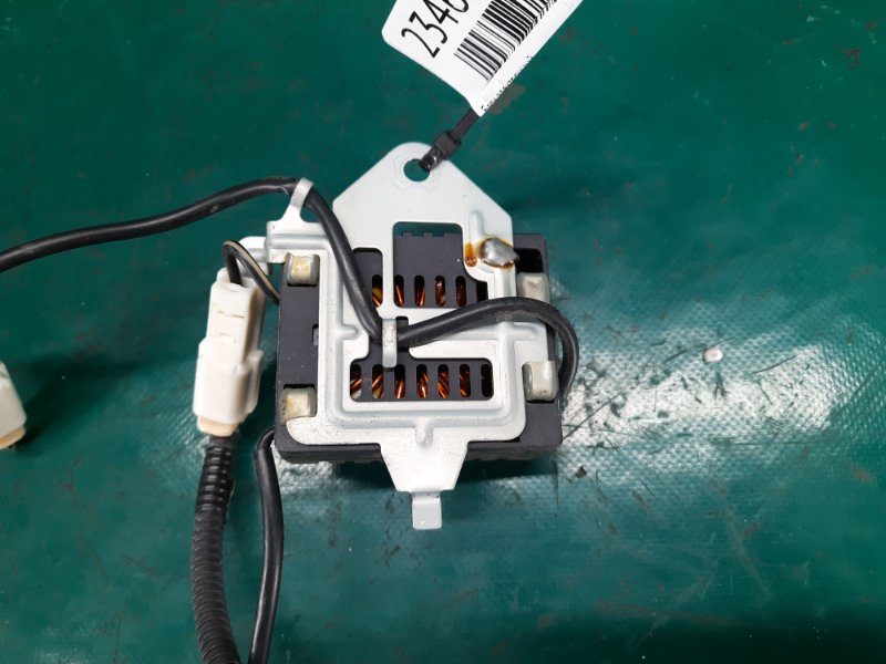 Блок электронный TOYOTA CAMRY 30 02-06 Седан 2.4 2AZFE Блок электронный TOYOTA CAMRY 30 02-06 Седан 2.4 2AZFE