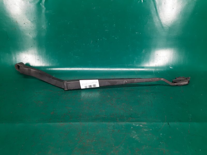 Поводок стеклоочистителя передний левый TOYOTA CAMRY 30 02-06 2005 Седан 2.4 2AZFE 85221-AA051 Б/У