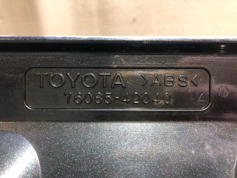 Спойлер крышки багажника TOYOTA RAV4 05-12 Спойлер крышки багажника TOYOTA RAV4 05-12