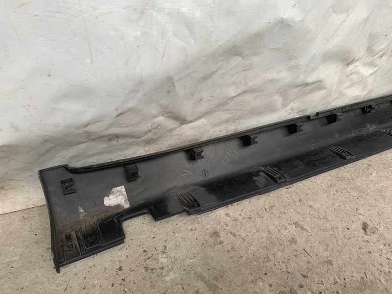 Накладка порога наружная левая SORENTO XM 09-14 2012 Внедорожник 2.4