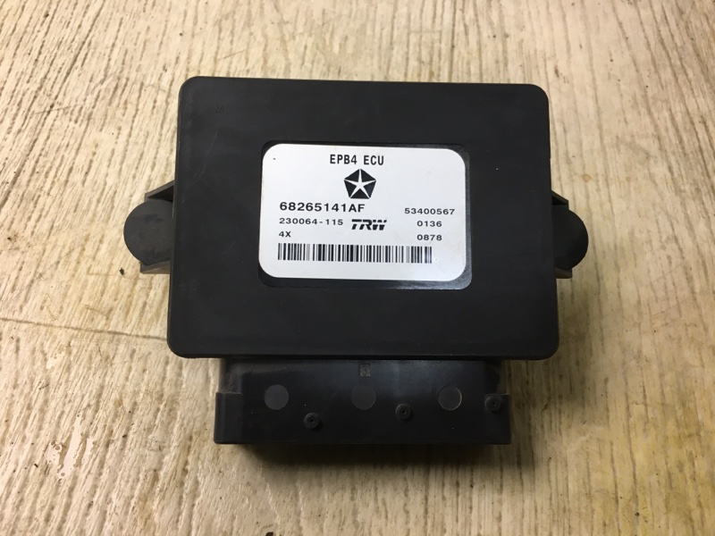 Блок электронный CHRYSLER 200 14-16 2016 UF 2.4 ED6 68330407AA Б/У
