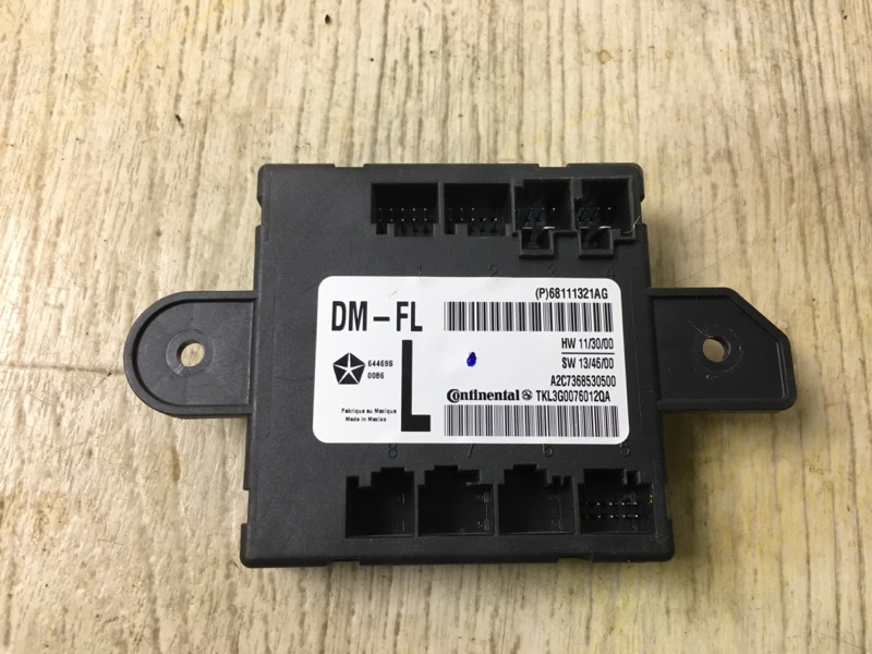 Блок управления дверей передний левый 200 14-16 2016 UF 2.4 ED6