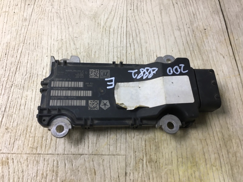 Блок управления АКПП 200 14-16 2016 UF 2.4 ED6