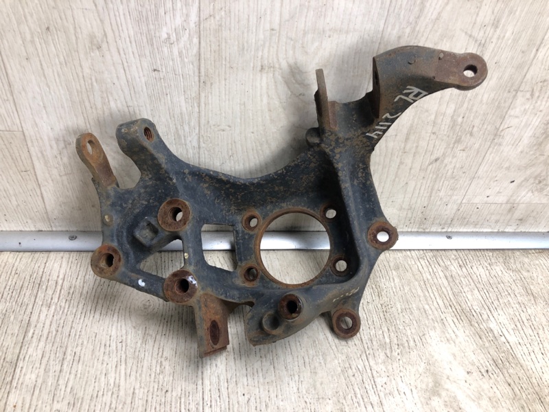 Цапфа задняя левая FORD ESCAPE 12-19 Цапфа задняя левая FORD ESCAPE 12-19