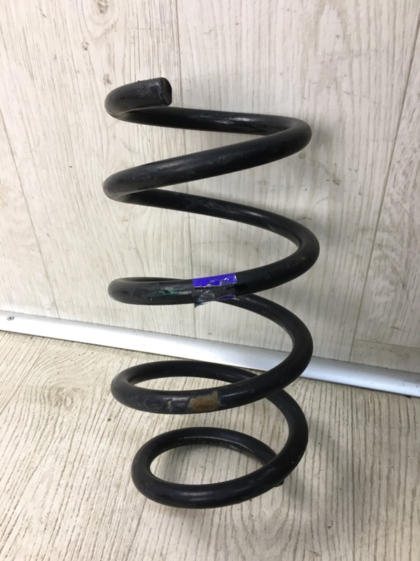 Пружина передней подвески левая CHEROKEE 14- 2017 KL 2.4 ED6