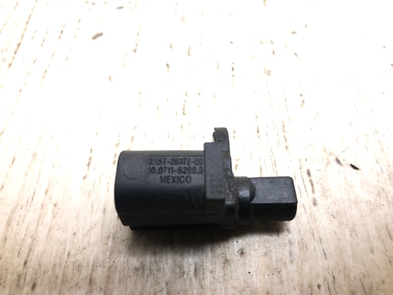 Датчик ABS задний FORD ESCAPE 12-19