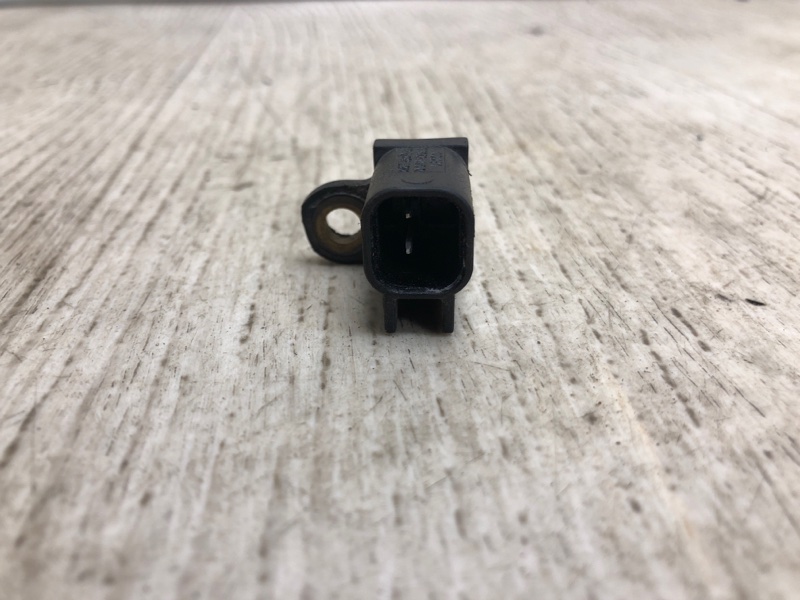 Датчик ABS задний ESCAPE 12-19