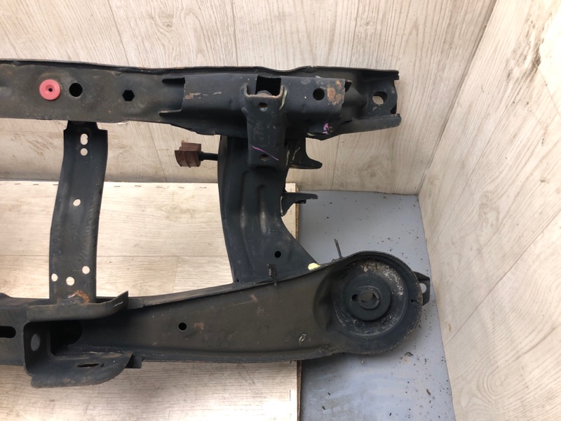 Балка задней подвески ESCAPE 12-19 Балка задней подвески ESCAPE 12-19