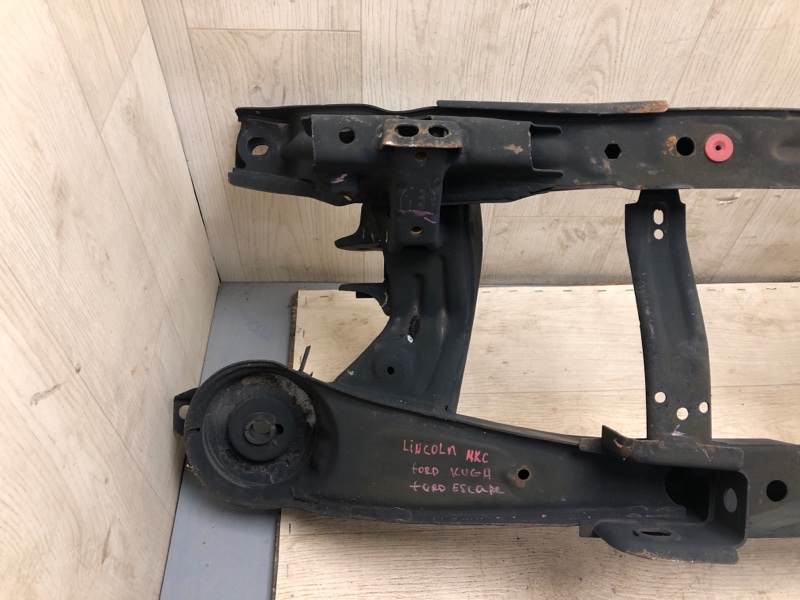 Балка задней подвески ESCAPE 12-19 Балка задней подвески ESCAPE 12-19