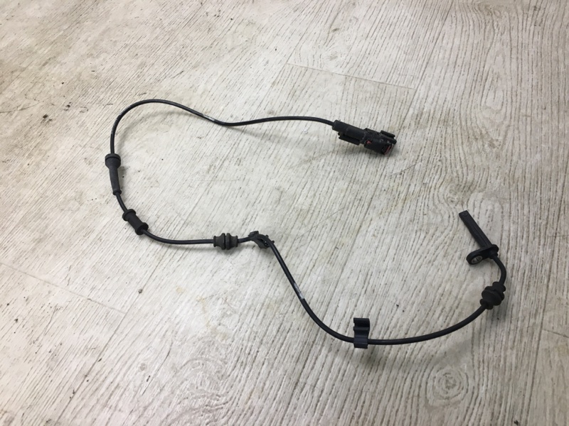 Запчасть датчик abs задний левый JEEP CHEROKEE 14- 2017 KL 2.4 ED6 68141898AC Б/У Датчик ABS задний левый JEEP CHEROKEE 14- 2017 KL 2.4 ED6 68141898AC Б/У