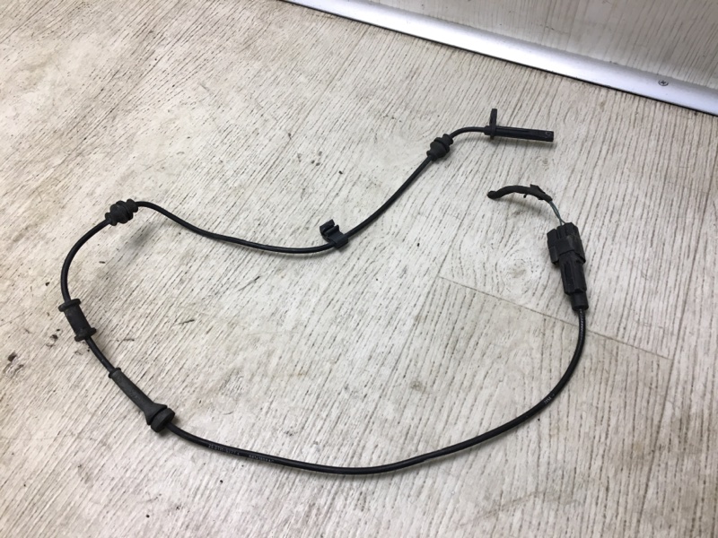 Датчик ABS задний правый CHEROKEE 14- 2017 KL 2.4 ED6 Датчик ABS задний правый CHEROKEE 14- 2017 KL 2.4 ED6