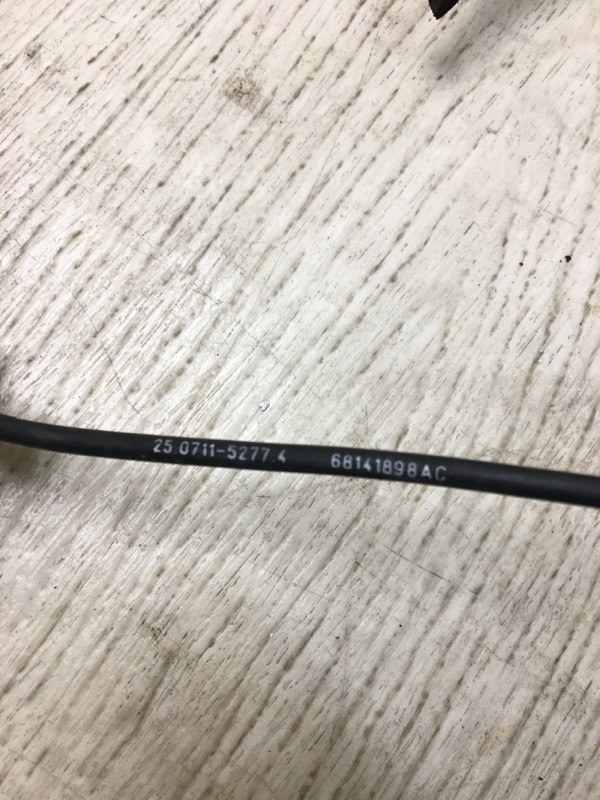 Датчик ABS задний правый CHEROKEE 14- 2017 KL 2.4 ED6 Датчик ABS задний правый CHEROKEE 14- 2017 KL 2.4 ED6