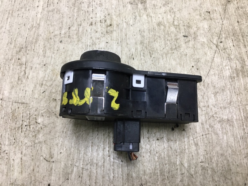 Блок управления освещением 200 14-16 2016 UF 2.4 ED6