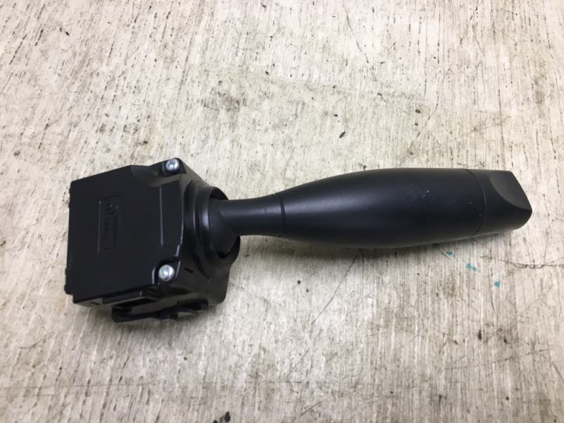 Подрулевой переключатель левый 200 14-16 2016 UF 2.4 ED6