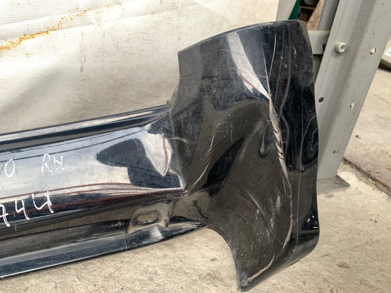 Накладка порога наружная правая LAND CRUISER 200 08-21