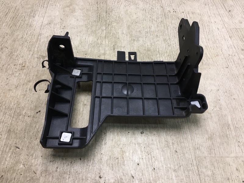 Кронштейн CHRYSLER 200 14-16 2016 UF 2.4 ED6 68186054AC Б/У