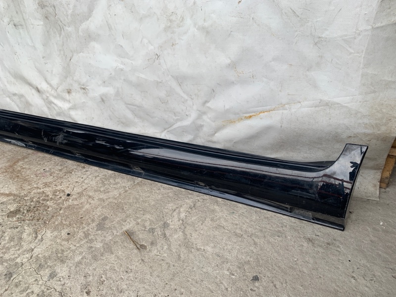 Накладка порога наружная левая LAND CRUISER 200 08-21 Накладка порога наружная левая LAND CRUISER 200 08-21