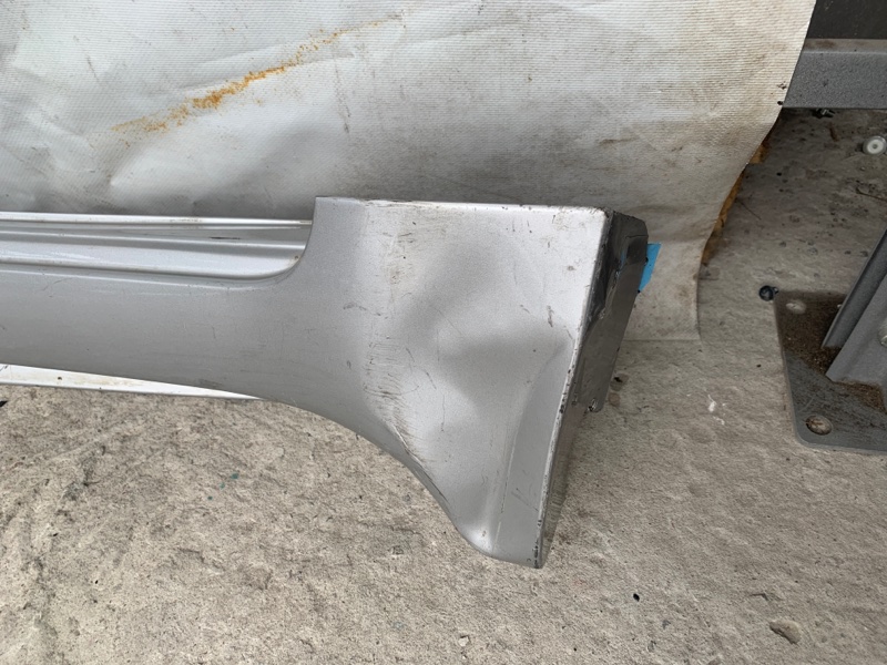 Накладка порога наружная правая LAND CRUISER 200 08-21