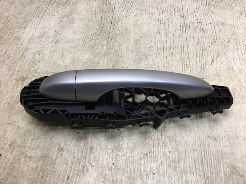 Ручка двери наружная передняя правая 200 14-16 2016 UF 2.4 ED6 Ручка двери наружная передняя правая 200 14-16 2016 UF 2.4 ED6