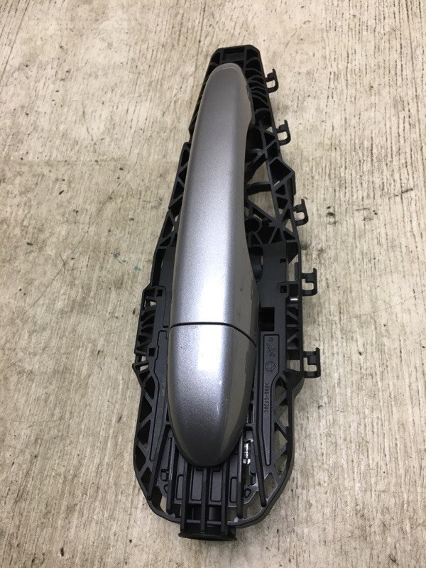 Ручка двери наружная передняя правая 200 14-16 2016 UF 2.4 ED6 Ручка двери наружная передняя правая 200 14-16 2016 UF 2.4 ED6