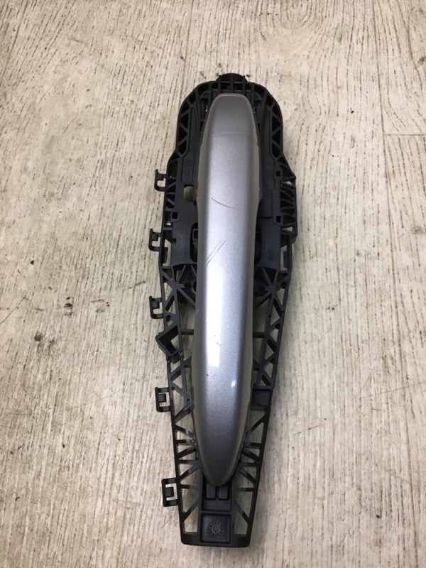 Ручка двери наружная задняя правая CHRYSLER 200 14-16 UF 2.4 ED6 Ручка двери наружная задняя правая CHRYSLER 200 14-16 UF 2.4 ED6