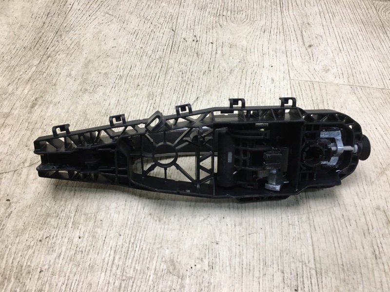 Ручка двери наружная задняя левая CHRYSLER 200 14-16 UF 2.4 ED6