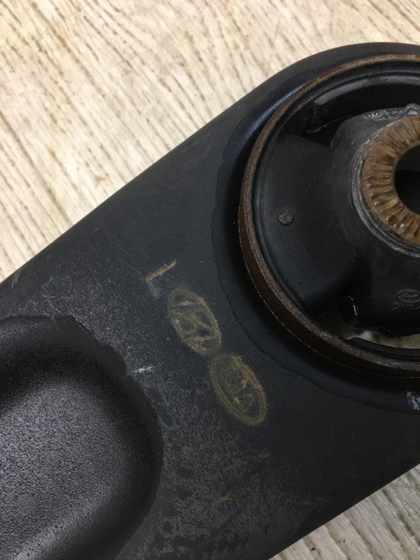 Рычаг передней подвески нижний левый FORTE YD 12- 2013 YD 1.8 G4NB