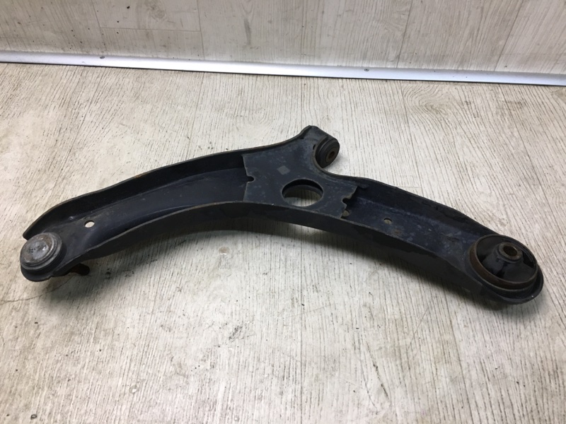 Рычаг передней подвески нижний правый KIA FORTE YD 12- YD 1.8 G4NB