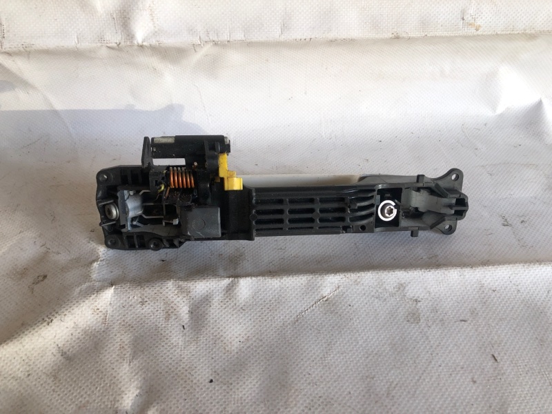 Ручка двери наружная передняя левая AURIS 06-12