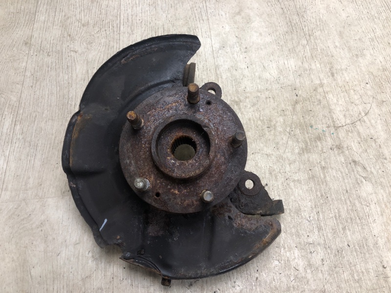 Кулак поворотный левый KIA FORTE/CERATO TD 08-13 2010 TD 2.0 G4KD 51715-1M100 Б/У