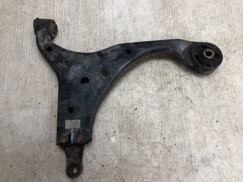 Рычаг передней подвески нижний правый KIA FORTE/CERATO TD 08-13 2010 TD 2.0 G4KD 54501-1M100 Б/У