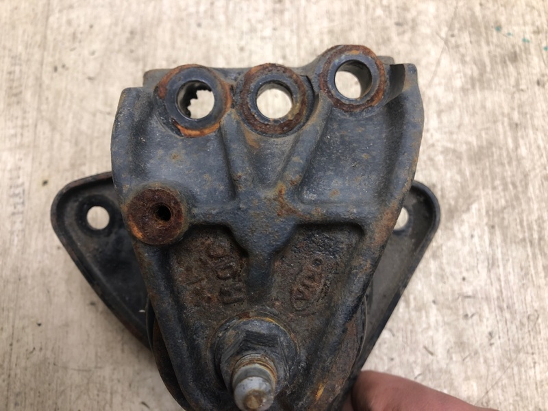 Подушка двигателя правая KIA FORTE/CERATO TD 08-13 TD 2.0 G4KD