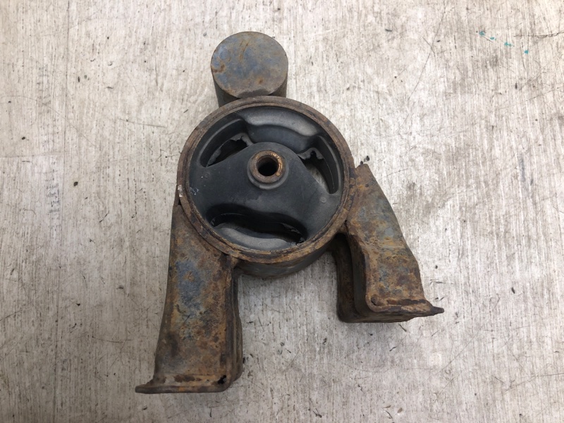 Подушка двигателя задняя KIA FORTE/CERATO TD 08-13 2010 TD 2.0 G4KD 21930-1M250 Б/У