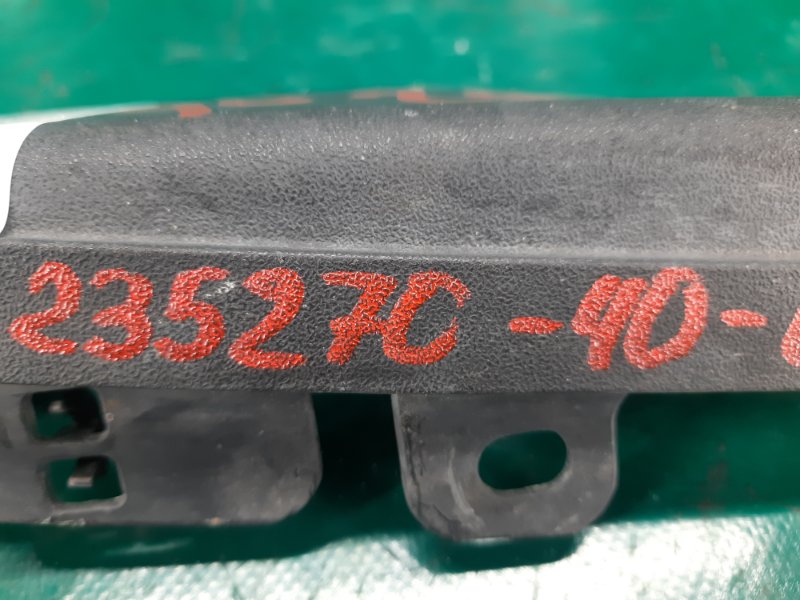 Накладка крыла переднего внутренняя левая CAMRY 40 06-11 2008 Седан 2.4 2AZFE