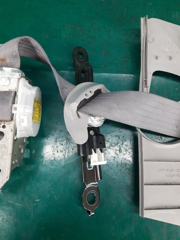 Ремень безопасности передний правый CAMRY 40 06-11 2008 Седан 2.4 2AZFE Ремень безопасности передний правый CAMRY 40 06-11 2008 Седан 2.4 2AZFE