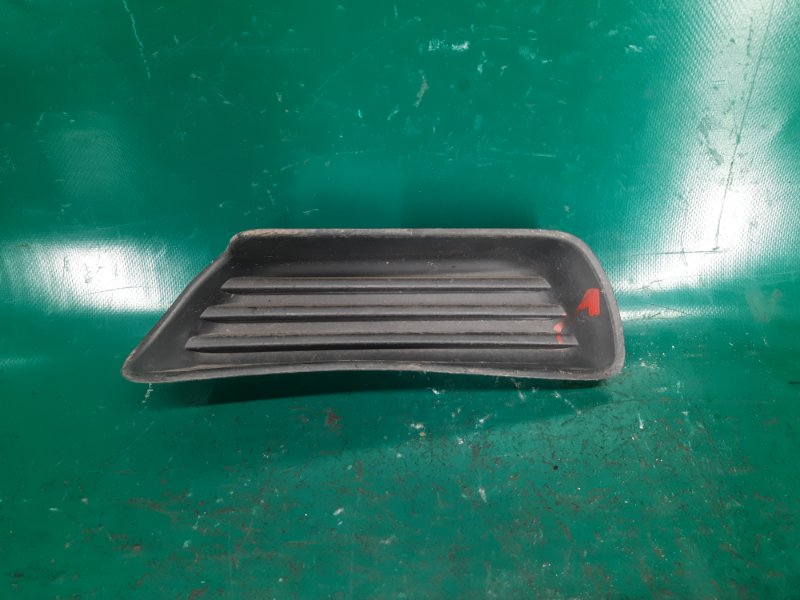 Запчасть заглушка птф левая TOYOTA CAMRY 40 06-11 2008 Седан 2.4 2AZFE 52128-06050 Б/У Заглушка ПТФ левая TOYOTA CAMRY 40 06-11 2008 Седан 2.4 2AZFE 52128-06050 Б/У