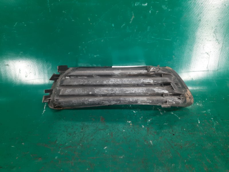 Заглушка ПТФ левая TOYOTA CAMRY 40 06-11 Седан 2.4 2AZFE Заглушка ПТФ левая TOYOTA CAMRY 40 06-11 Седан 2.4 2AZFE