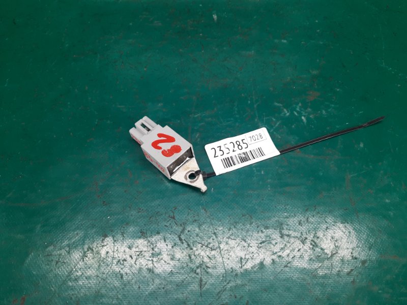 Датчик TOYOTA CAMRY 40 06-11 2008 Седан 2.4 2AZFE 90980-A4002 Б/У