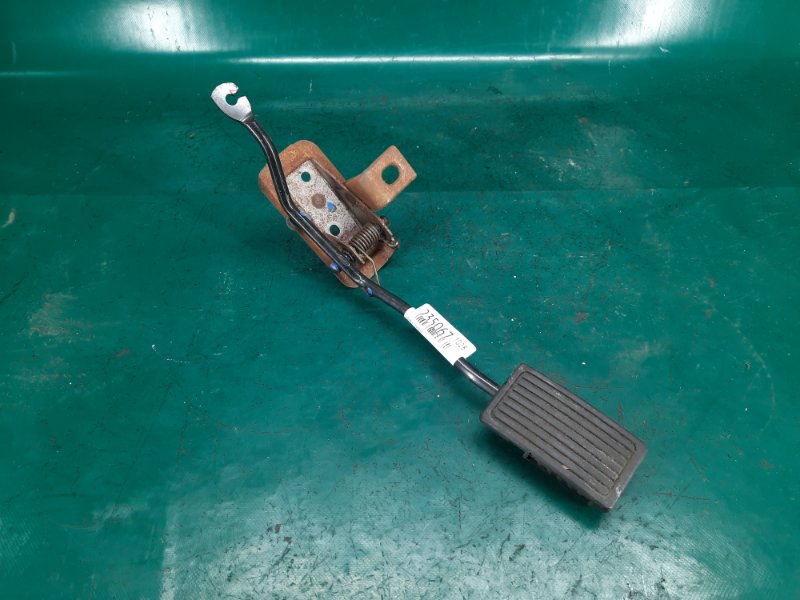 Запчасть педаль тормоза TOYOTA CAMRY 40 06-11 2008 Седан 2.4 2AZFE 47101-06170 Б/У Педаль тормоза TOYOTA CAMRY 40 06-11 2008 Седан 2.4 2AZFE 47101-06170 Б/У