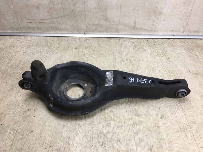 Рычаг задней подвески поперечный нижний FORD FOCUS 10-18 CB8 2.0 XQDA BV6Z-5500-C Б/У